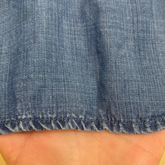 Cloth & Stone | 100% Tencel Blue Denim Hi Lo Rounded Hem 3 Button Top Shirt S - Picture 9 of 17